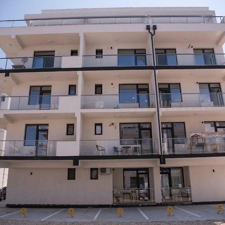 Garsoniera De La Mare Lägenhet Năvodari Exteriör bild