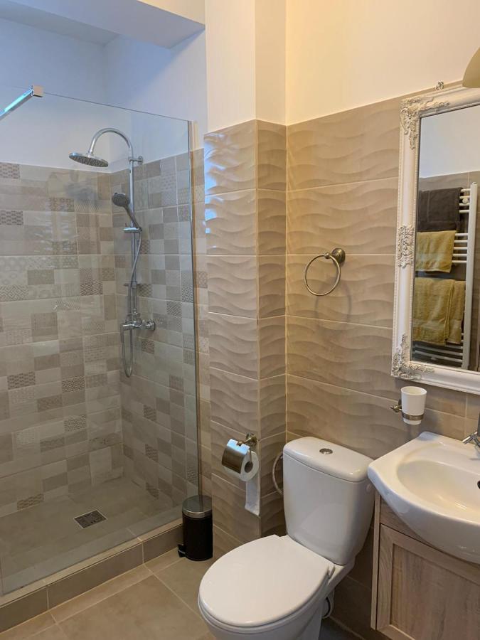 Garsoniera De La Mare Lägenhet Năvodari Exteriör bild