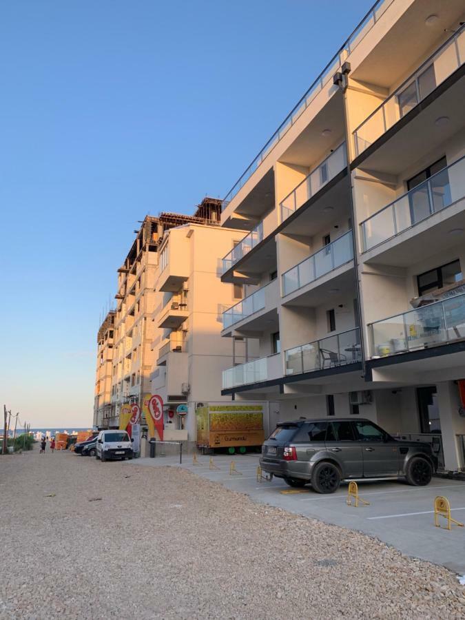 Garsoniera De La Mare Lägenhet Năvodari Exteriör bild