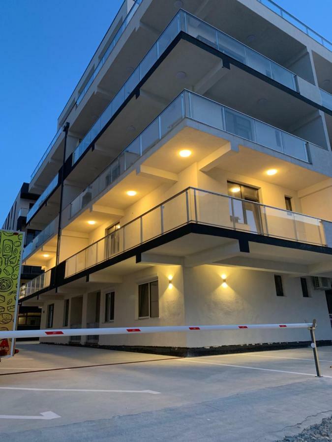 Garsoniera De La Mare Lägenhet Năvodari Exteriör bild
